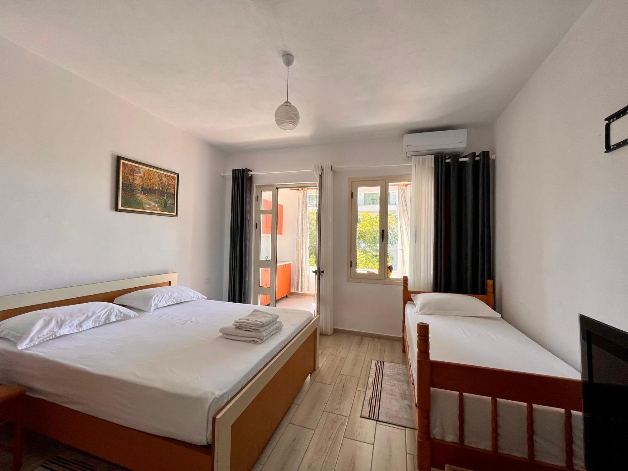 Rei's Place Pensjonat Wlora