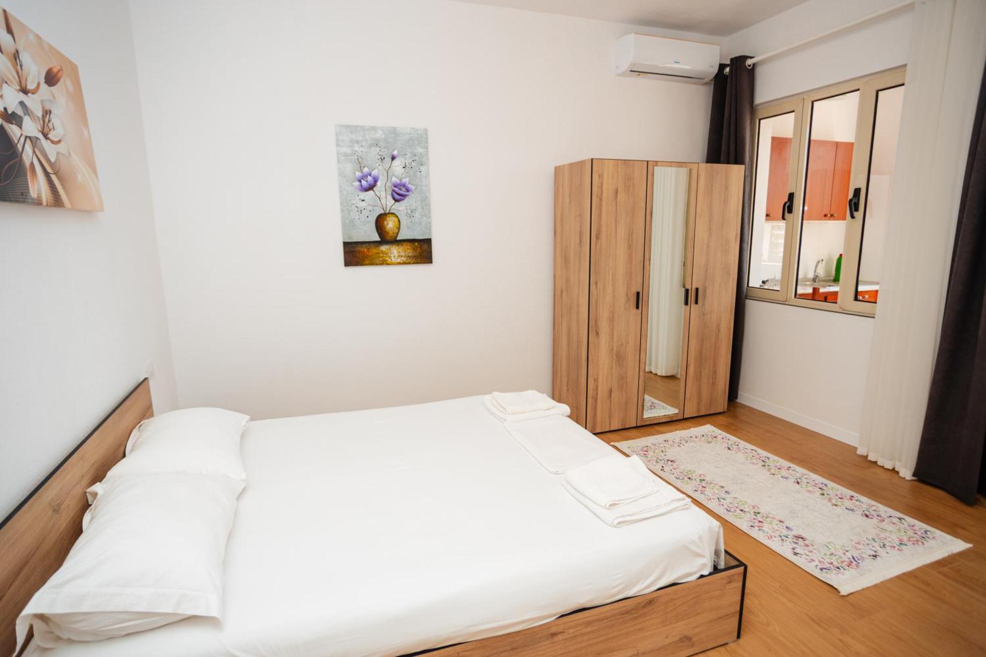 Pensjonat Rei's Place Wlora