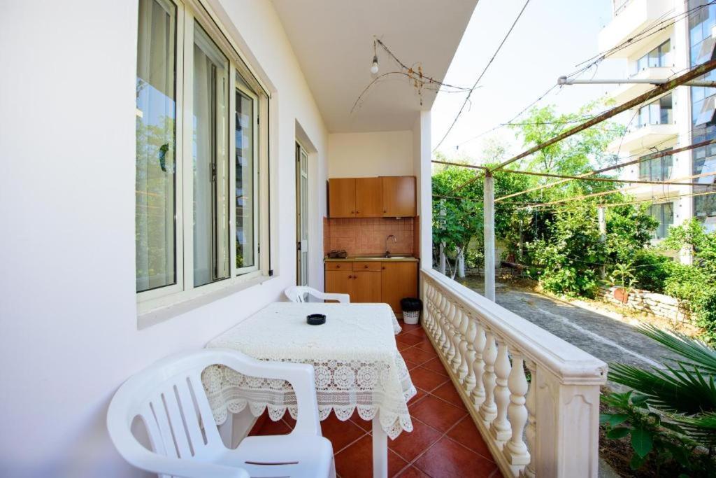 Pensjonat Rei's Place Wlora